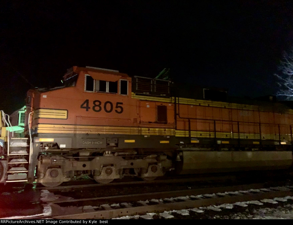 BNSF 4805